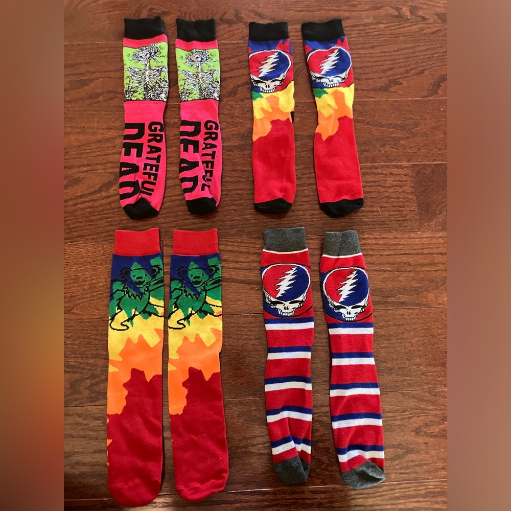 Grateful Dead Tie-Dye Socks - 4 Pairs